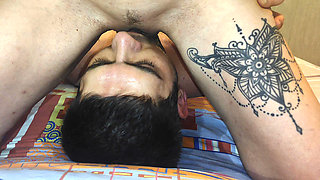 MY WIFE SITS ON HER FACE AND PEES IN MY MOUTH!! SQUIRT IN THE MOUTH! TYACHET!
