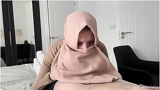 Arab Step Mom Helps To Masturbate Her Stepson With Broken Arms