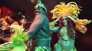Black Samba Dancer Squirting At The Party Orgy