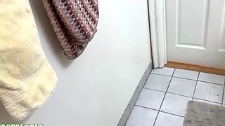 Passionate stepdaughter begs stepdaddy for intense sensual pleasure