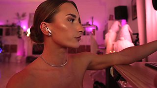 Amateur young teen solo masturbation on her livingroom