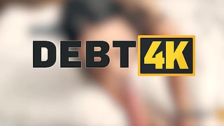 Slutty brunette offeres a debtor to fuck her pussy instead of taking money