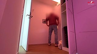 He Blasts Massive Cum Load on Deep-Throat Cookie