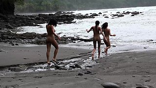 Very hot horny amateur teen girl in threesome on webcam