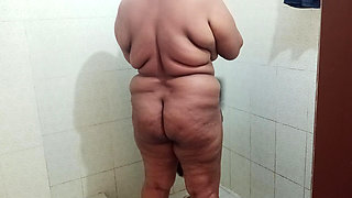 desi bathroom shower, Desi Step-sister Bathroom shower Mms