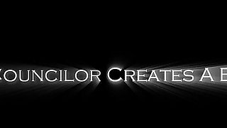 Pregnant College Councilor Creates a Bonding Experience