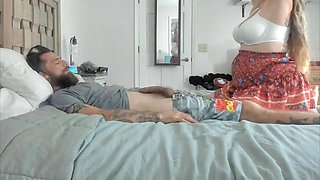 Pregnant blonde enjoys passionate homemade creampie with intense desire