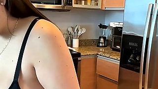 Bts: Live Stream Hanging Out with Dani