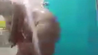 A Beautiful Naked Aunt Taking a Shower Makes Me Very Excited