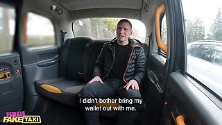 Sofia Lee taxi blowjob