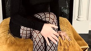 Brunette Solo Webcam Masturbation