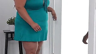 Busty BBW Housewife Fucks 3 Big Dick Workers