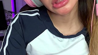 Skinny teen babes love toys