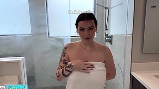 Busty Redhead Group Bathroom With BBW POV Ecstasy