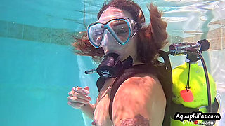 Scuba Flexing Muscle Stepmommy