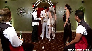 Sweetheart with big boobies Courtney Cummz swallows the load