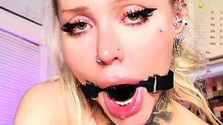 Ex wifey blonde homemade solo masturbation fun