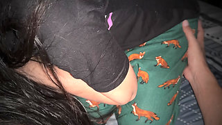 The virgin girl got her tight pussy fucked by the neighbor's big and thick penis, and fully satisfied the pussy.