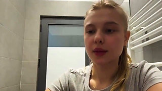 Creampie Pussy. Squirting in Public and Fingering