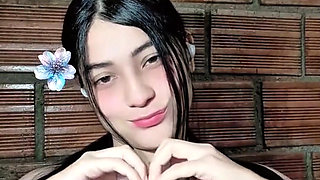 Colombian woman masturbates with her neighbor