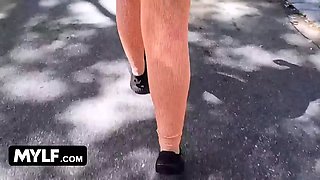 Fit cougar with thick figure Kiki Klout gets shot of protein after perspiring hardcore exercise - mylf