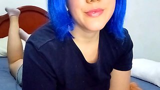 Lucy080808 gets off hard in the kitchen with a tight pussy and a closeup cameltoe