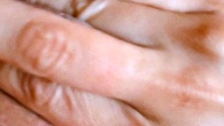 Masturbation close up Tamara big clit