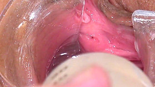 Big Used Pussy of Hot Mature Gwen Cortez Examined with Speculum