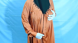 village Indian beautiful woman - Clear Hindi