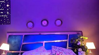 AMATEUR BIGTIT BLONDE TEEN MASTURBATES IN STALKINGS