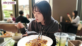 Former Idol-level Beauty Radiates Mature Allure, Temptation Stops Just Before the Final Line