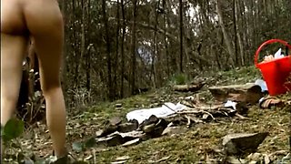 Living in the Australian Bush as a Nudist