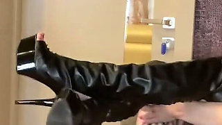 Boot Mistress Olga Dominate Her Sex Slave for Pussy Licking