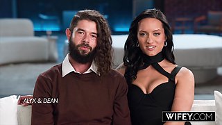 WIFE BIG BLACK COCK Kinky Cheating Alyx Urie Likes To Put On A Display For Spouse