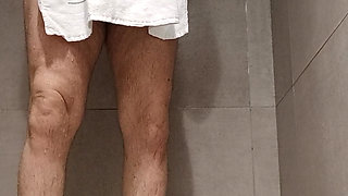 I ejaculate showing my anus