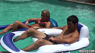 Real Slut Party - Sexy Sunni Mayweather & Bridgete Turn a Pool Party Into a Wild Hardcore 4some