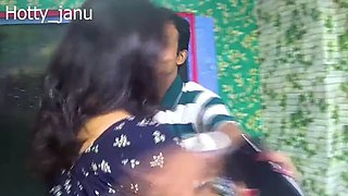 Ghar me koi nahi tha phir bhabi ko jabar dasti pel diya