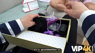 Vip4k. i pressed the button and sucked his pecker!