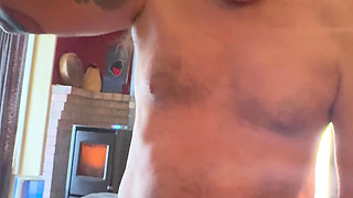 Mature Bonemaiden Pulls Her Skirt up and Masturbates