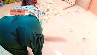 Indian aunty Muskan Rani caught in a scandalous viral movie featuring anal fun