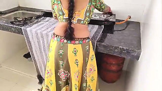Hot Sexy CD Bottom Sonusissy in Saree Navel