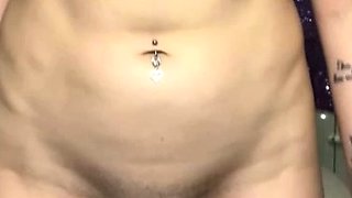 Webcam fun mature brunette with toys cum on cam