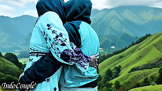 Istri muslim berhijab selingkuh saat suaminya liburan ke Bali sama pacarnya sampai telan sperma .real life istri selingkuh