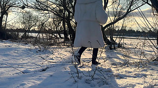 Quick Outdoor Fuck on Snow in a Snow-white Fur Coat