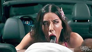 Leah Hayes Jerks Off In Her Car Until Denzel Joins For Blowjobs And Intense Anal Sex