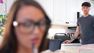 Stepsisters Breeding School - S1:E7