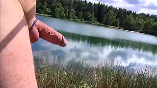 Groer Schwanz am Strand mit einem Cockring