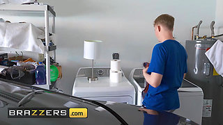 Spring GILFing! Seka Black, FoXXXy Darlin Brazzers