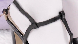 She's a Size Queen with Anna Chambers, Dwayne Foxxx