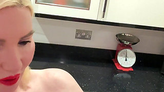 Lace Booty Panties Close up Gaping Peeing 11 Jan